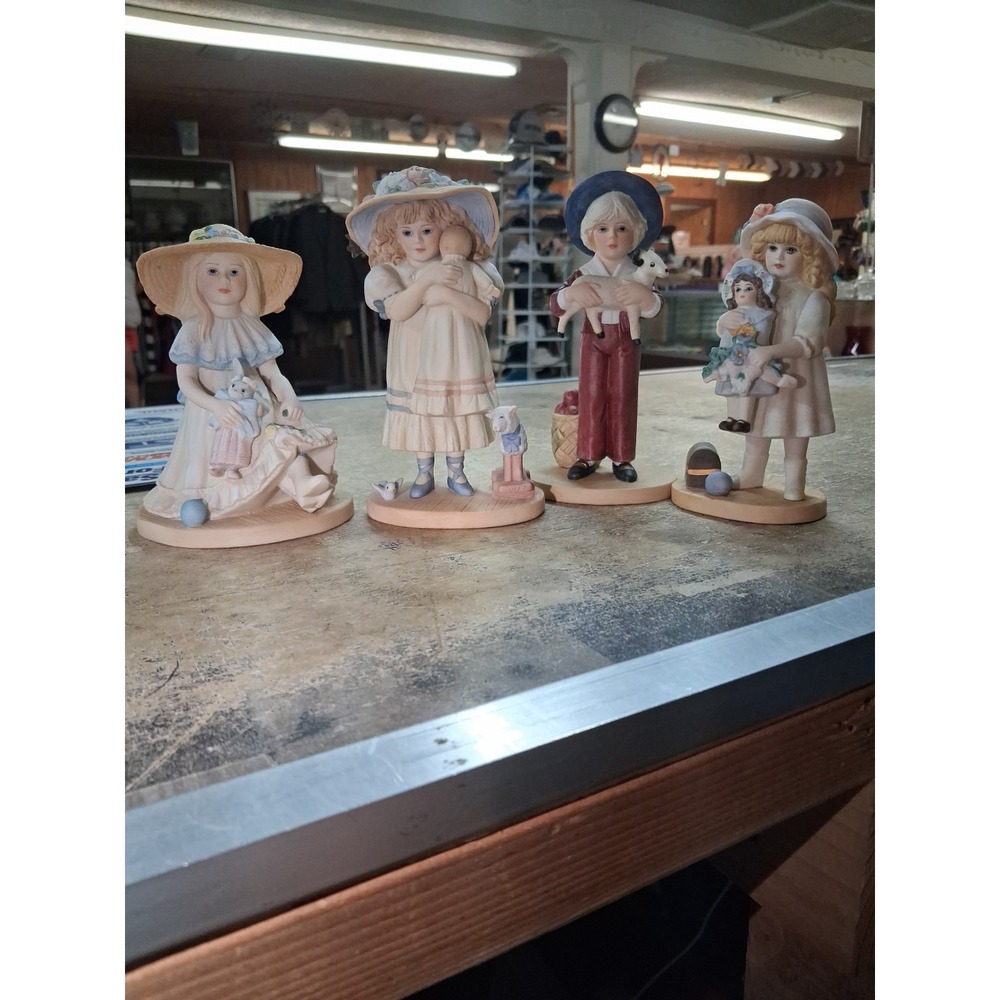 Porcelain Jan Hagara Collectibles